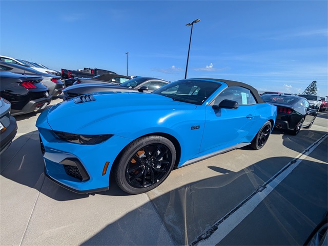 2025 Ford Mustang GT Premium Image 8 of 12