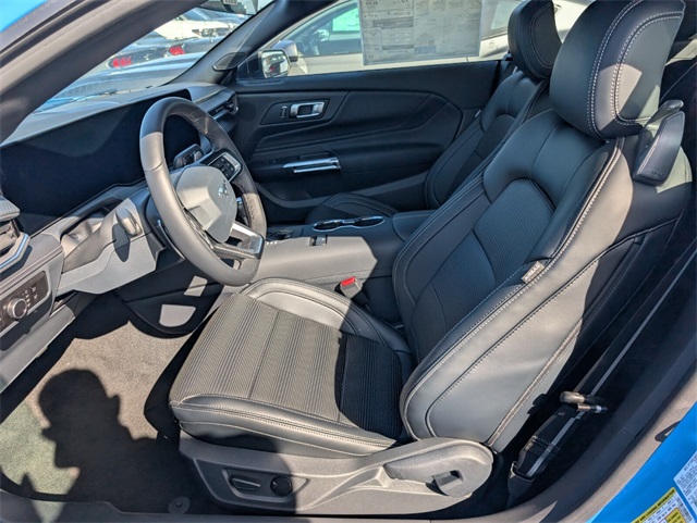 2025 Ford Mustang GT Premium Image 7 of 12