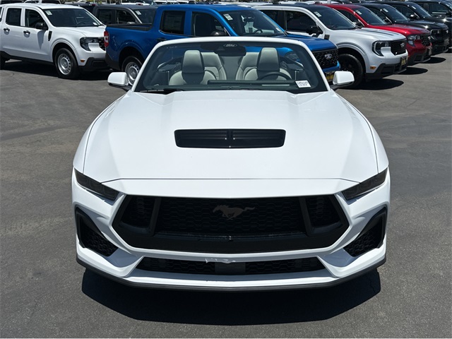 Vehicle image 2 of 40