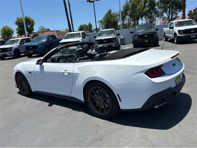 Vehicle image 6 of 40