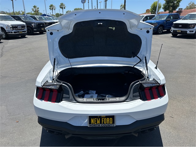 Vehicle image 9 of 40