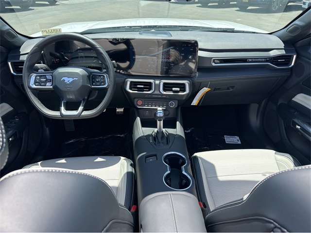 Vehicle image 17 of 40