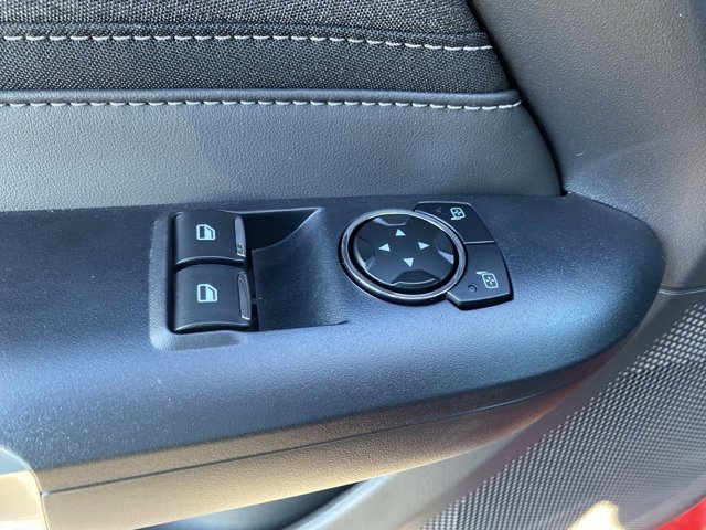 2025 Ford Mustang EcoBoost Image 17 of 31