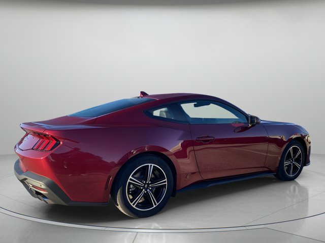 2025 Ford Mustang EcoBoost Image 3 of 31