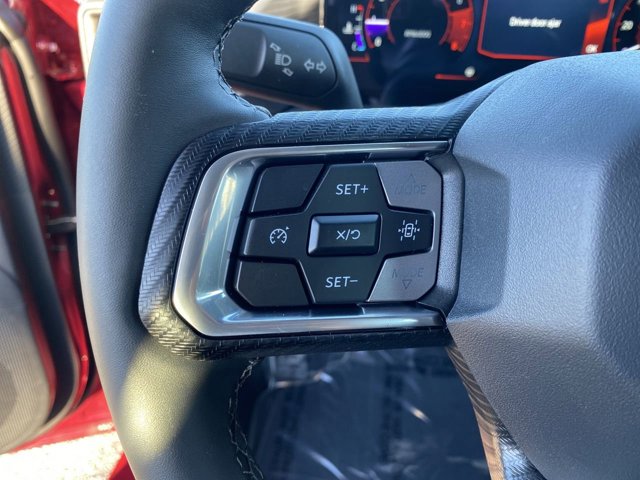 2025 Ford Mustang EcoBoost Image 18 of 31