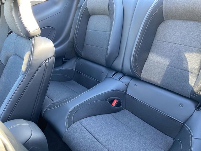 2025 Ford Mustang EcoBoost Image 8 of 31