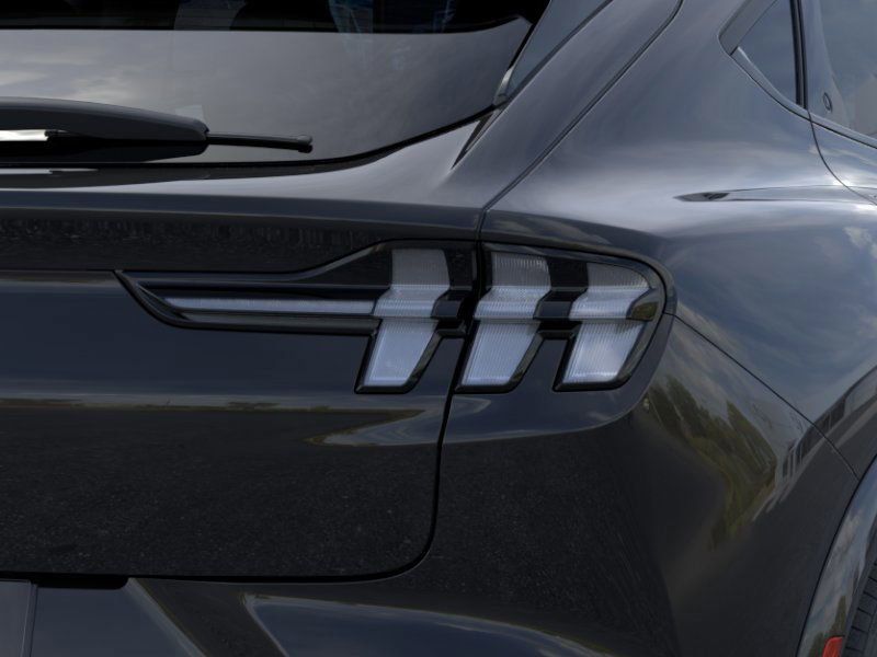 2025 Ford Mustang Mach-E GT Image 19 of 22