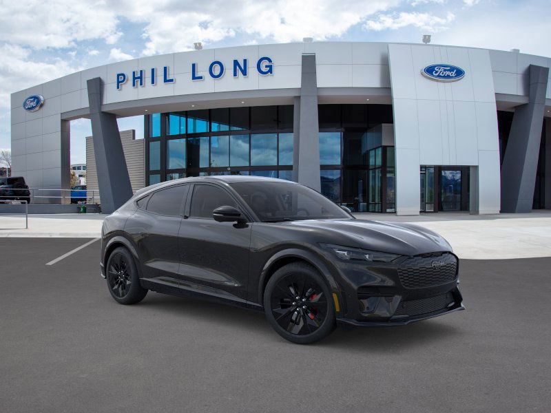 2025 Ford Mustang Mach-E GT Image 4 of 22