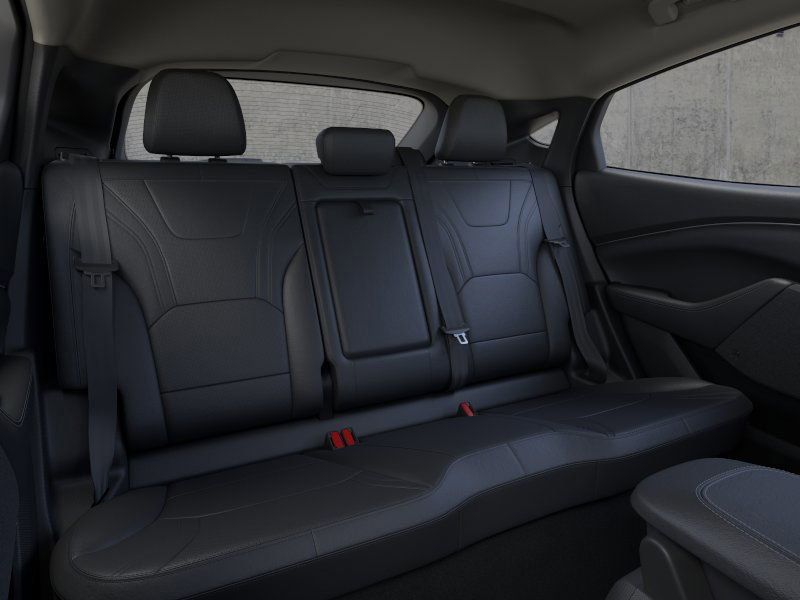 Vehicle image 11 of 22