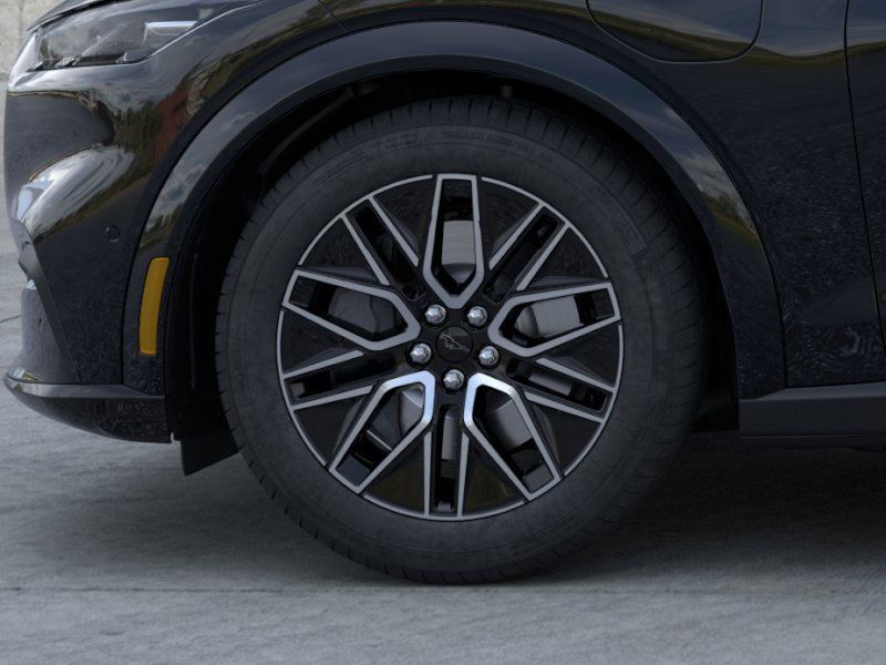 Vehicle image 19 of 22