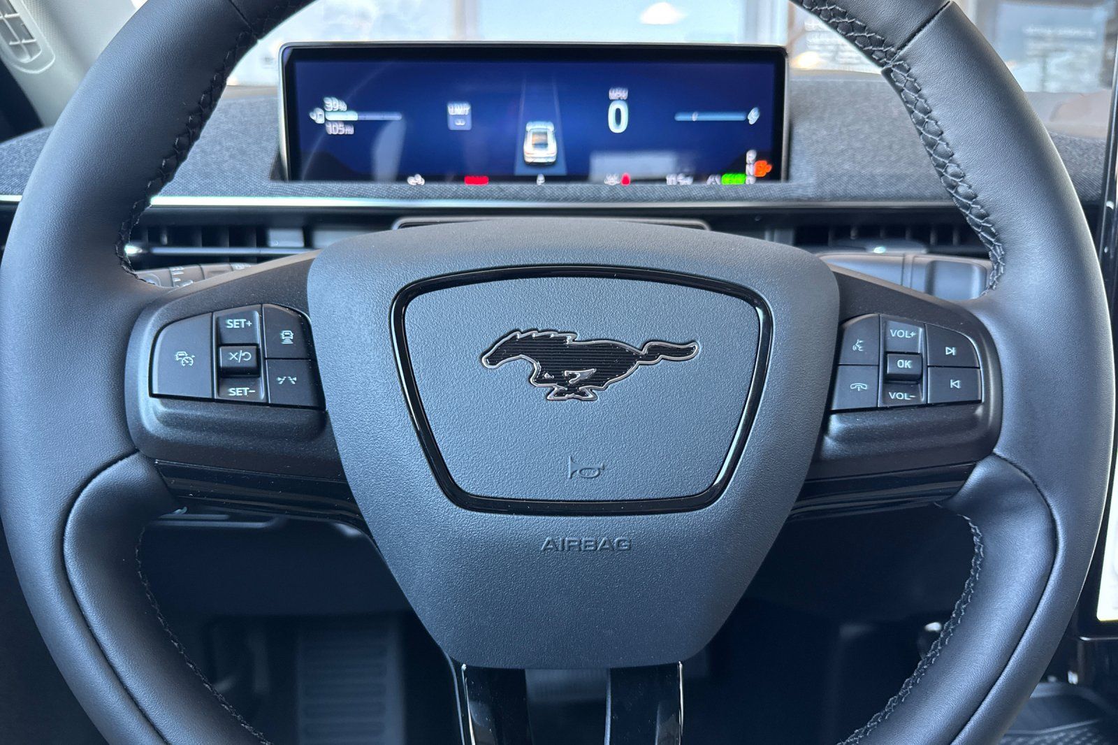 2025 Ford Mustang Mach-E Premium Image 17 of 28