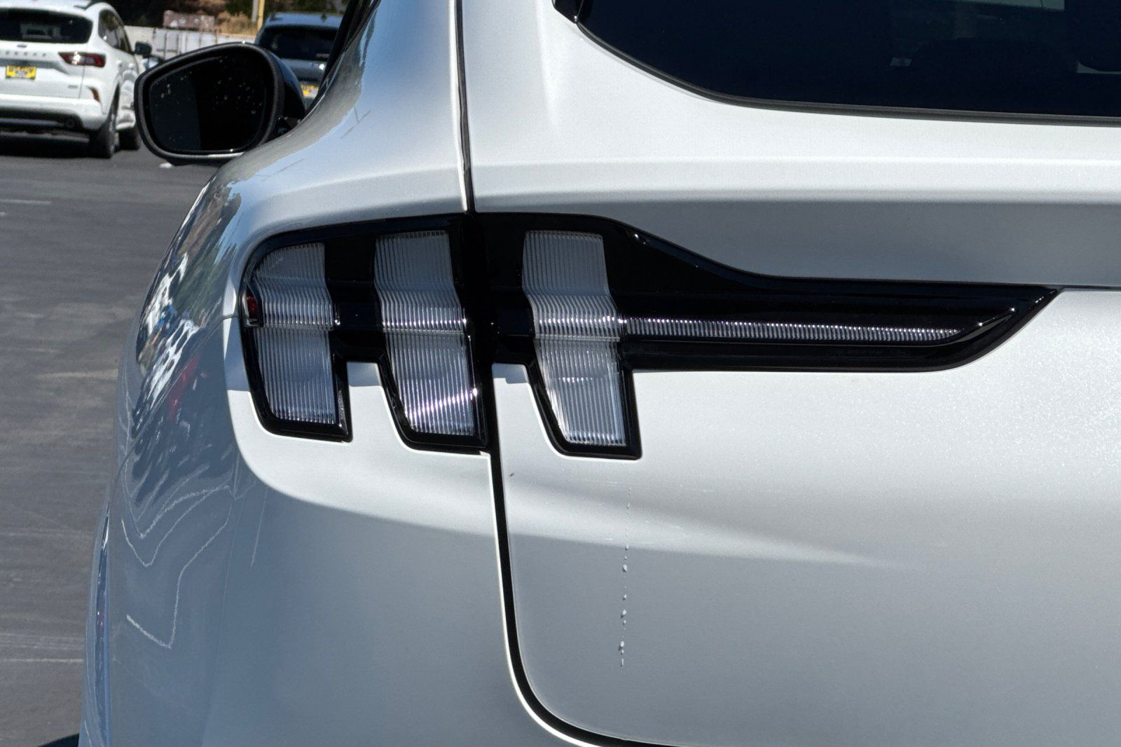 2025 Ford Mustang Mach-E Premium Image 25 of 28