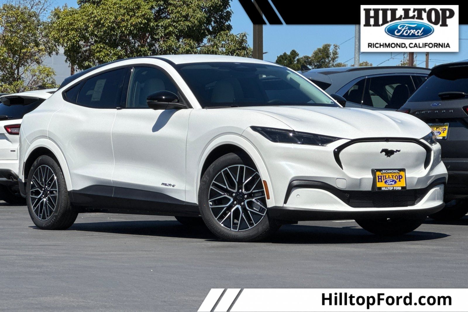 2025 Ford Mustang Mach-E Premium Image 3 of 28