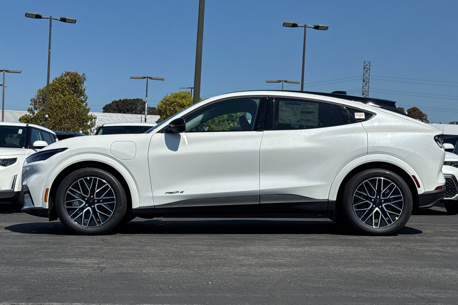 2025 Ford Mustang Mach-E Premium Image 9 of 28