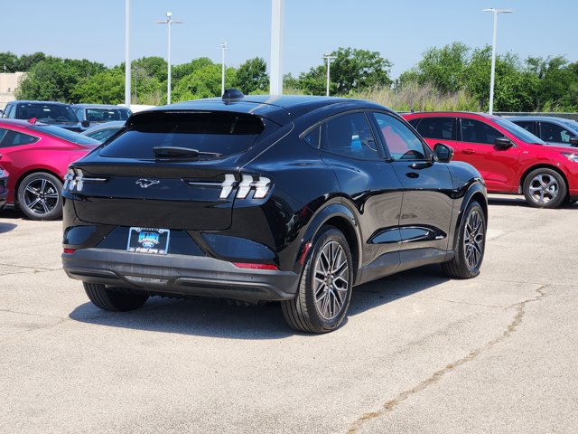 Vehicle image 3 of 22