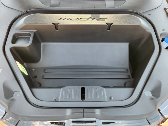 Vehicle image 16 of 22