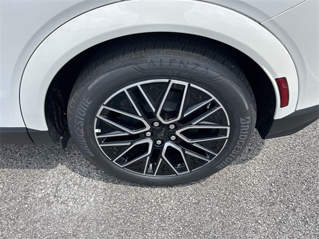 2025 Ford Mustang Mach-E Premium Image 9 of 35