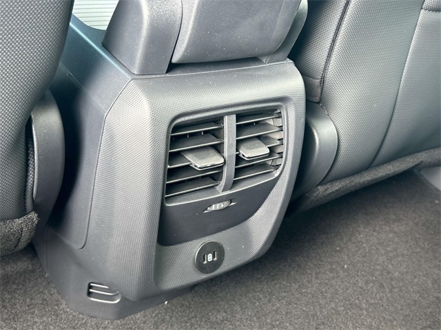 2025 Ford Mustang Mach-E Premium Image 21 of 35