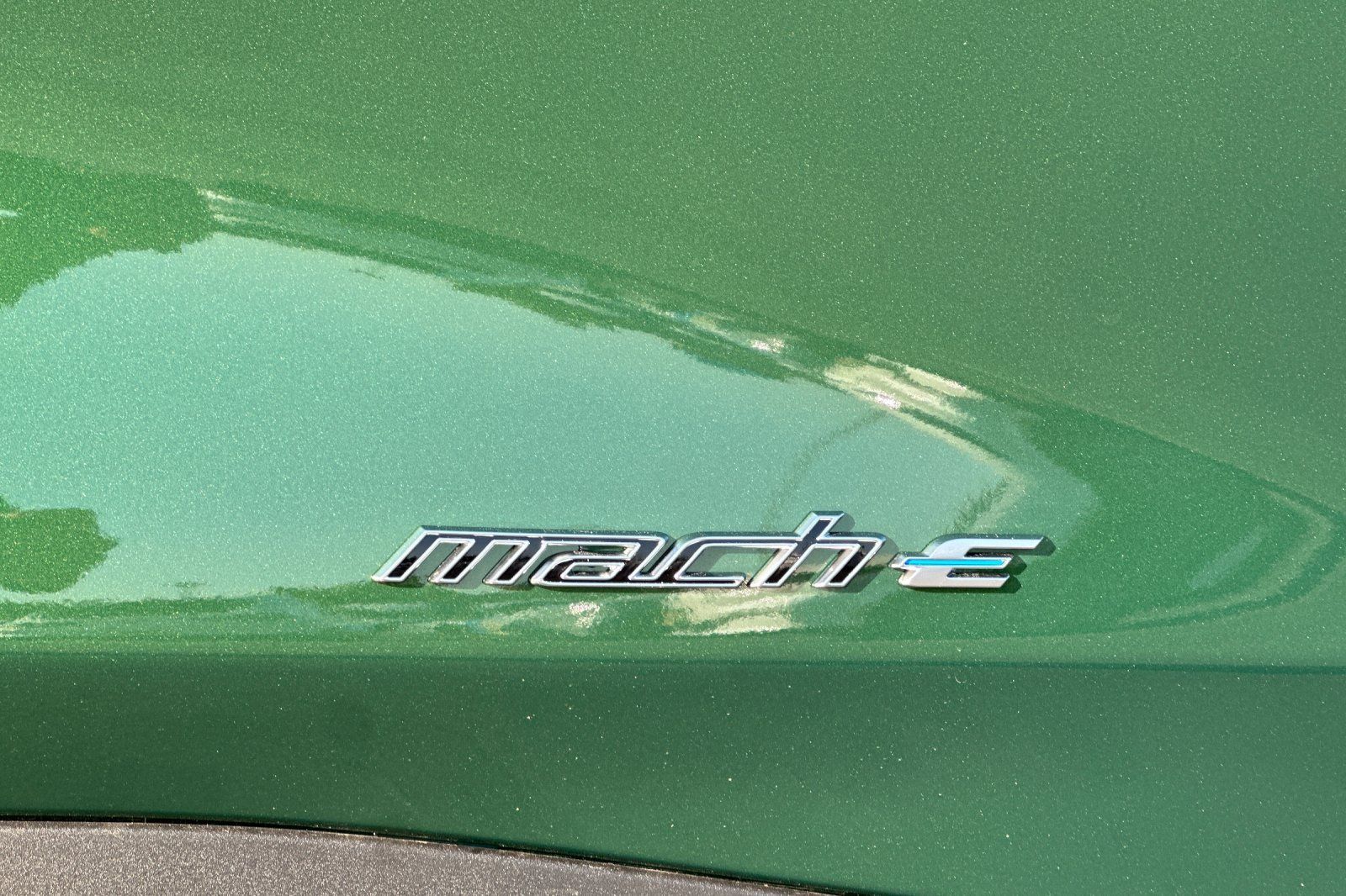 2025 Ford Mustang Mach-E Premium Image 22 of 27