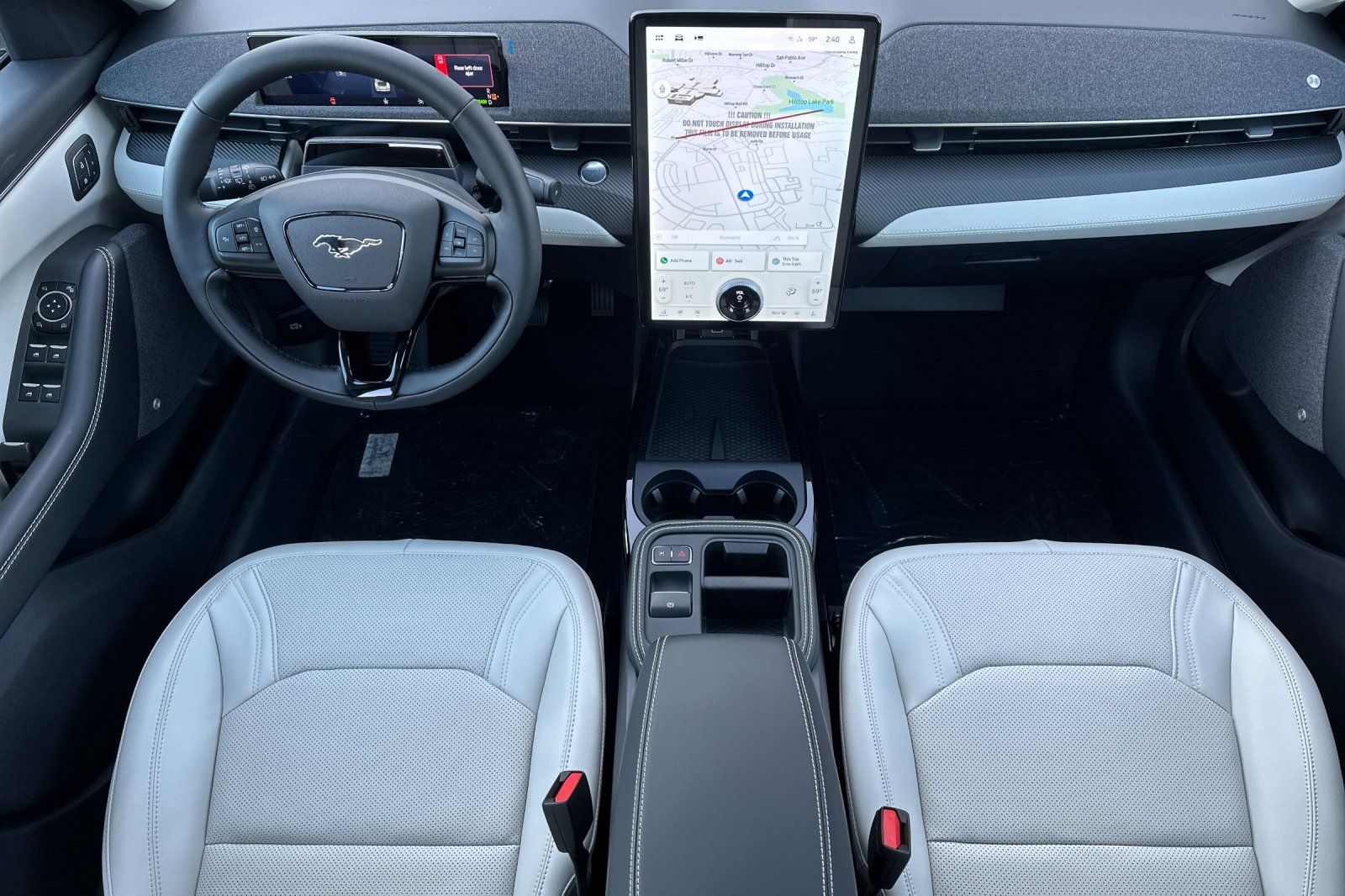 2025 Ford Mustang Mach-E Premium Image 13 of 27