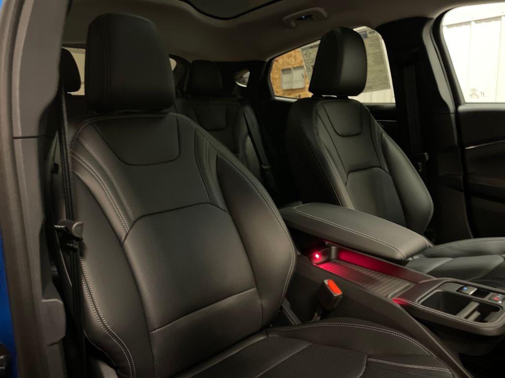 2025 Ford Mustang Mach-E Premium Image 9 of 24