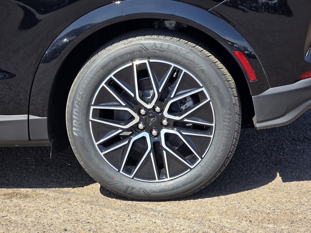 Vehicle image 33 of 33