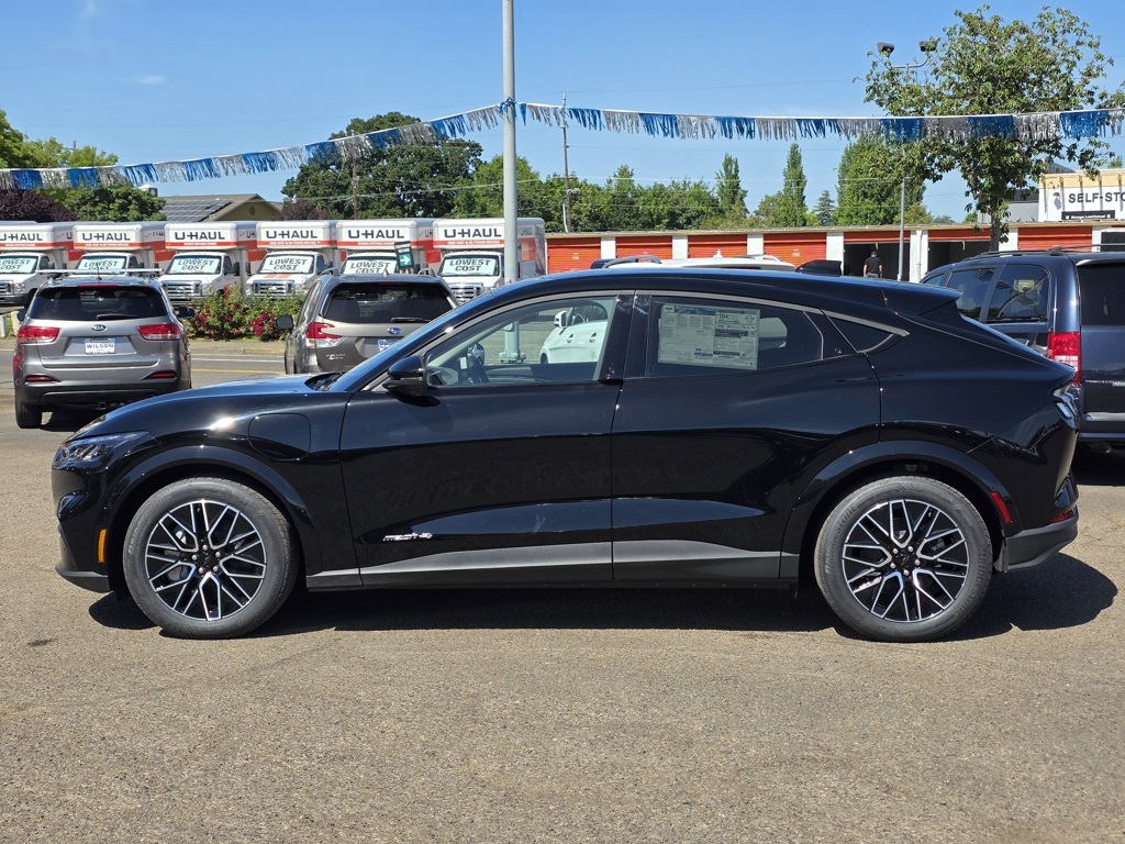 Vehicle image 11 of 33