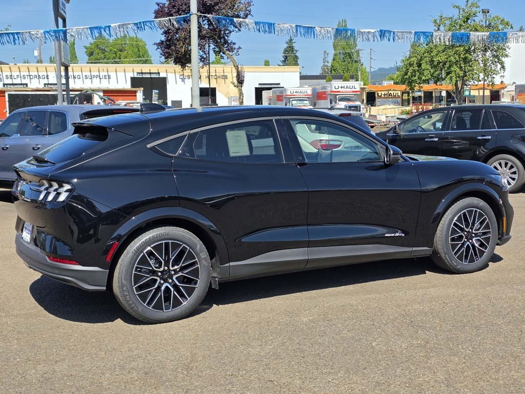 Vehicle image 6 of 33