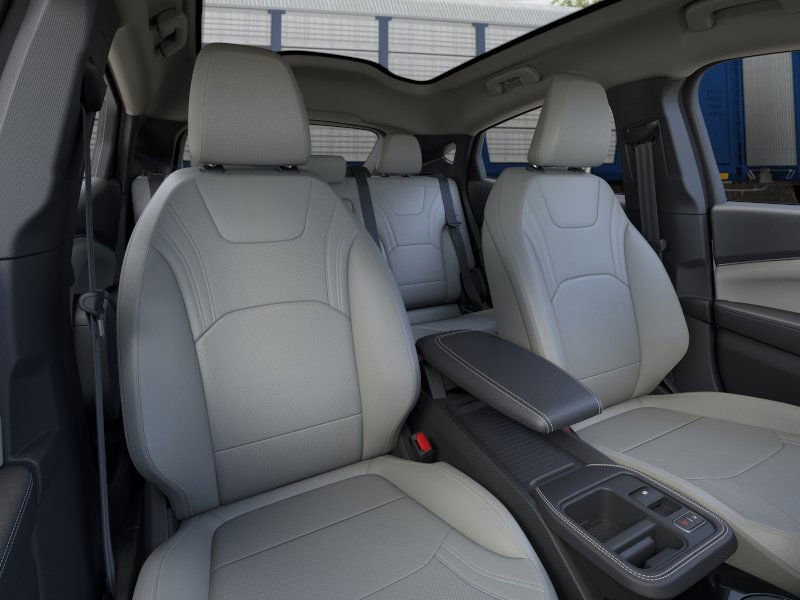 Vehicle image 18 of 41