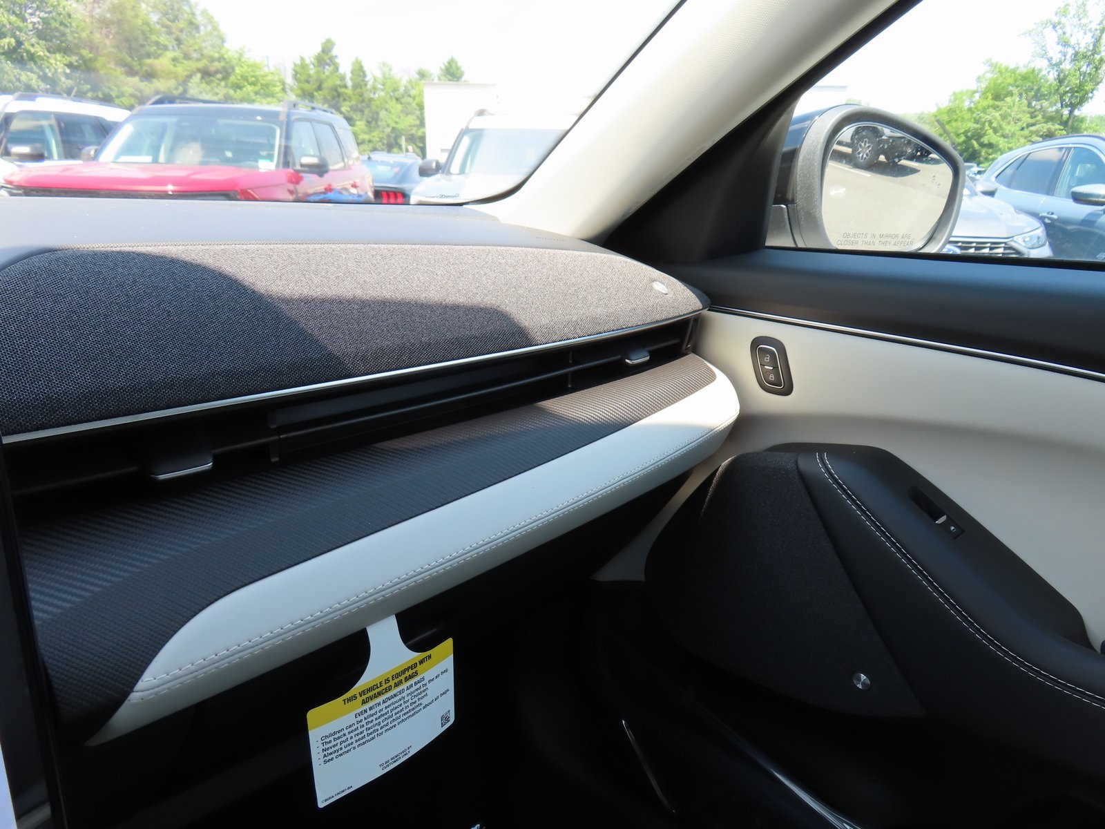 Vehicle image 25 of 41