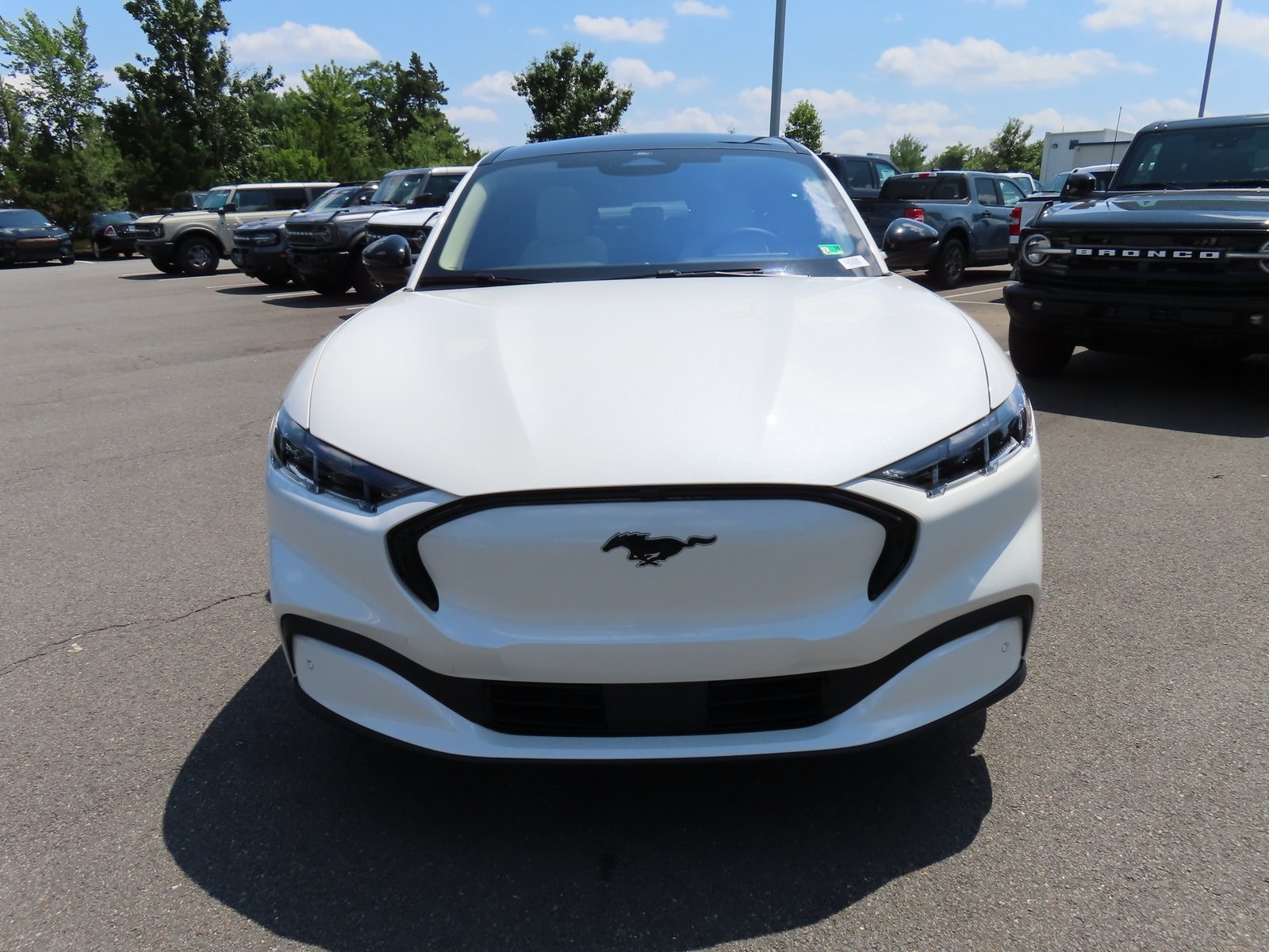 Vehicle image 5 of 41