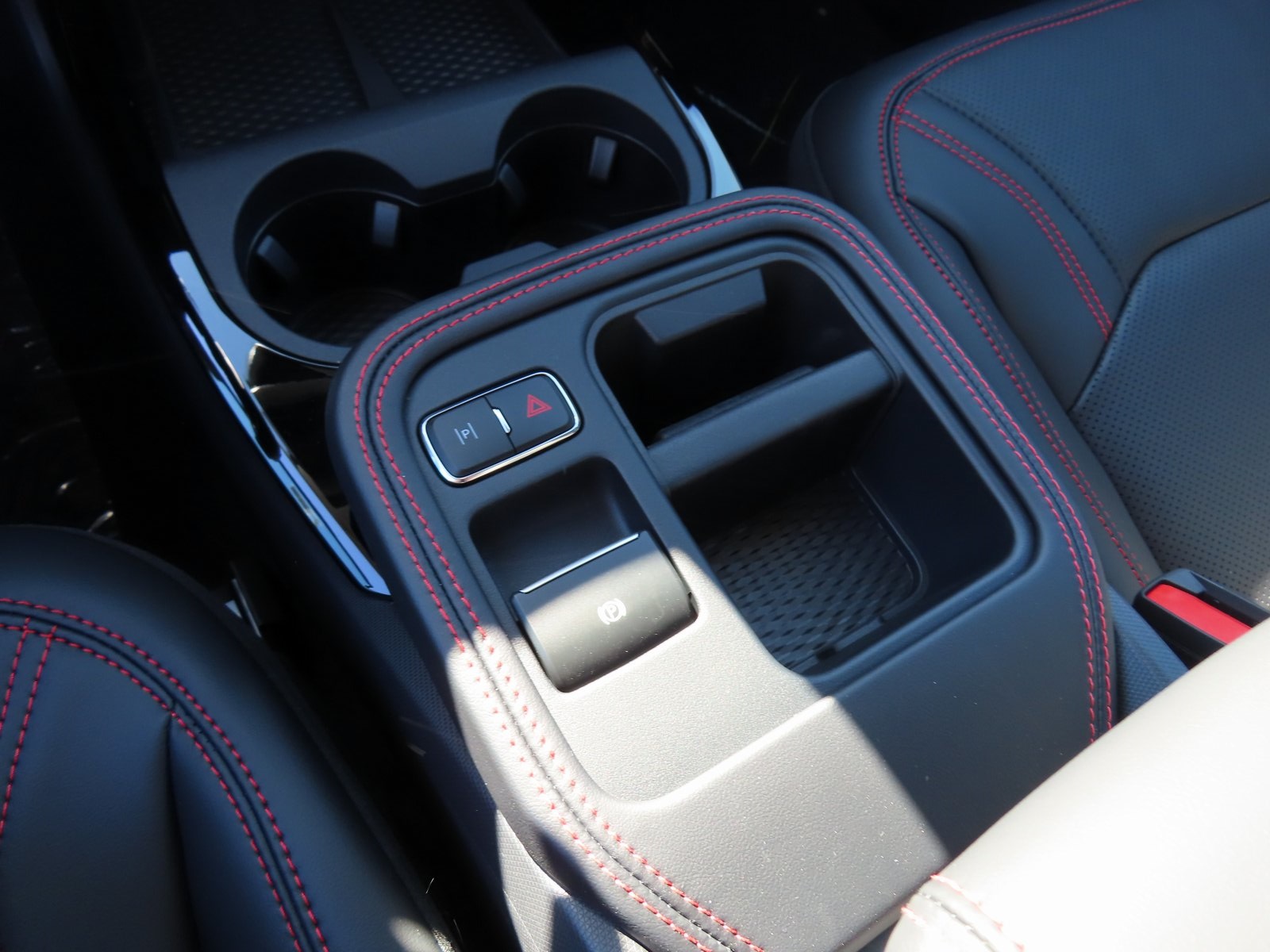 2025 Ford Mustang Mach-E Premium Image 23 of 27