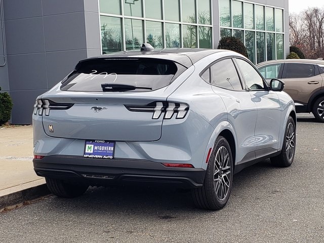 2025 Ford Mustang Mach-E Premium Image 5 of 34