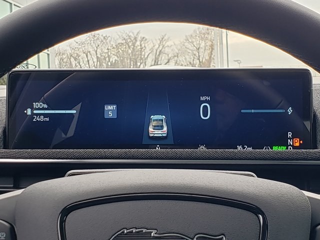 2025 Ford Mustang Mach-E Premium Image 17 of 34