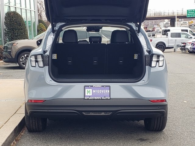 2025 Ford Mustang Mach-E Premium Image 10 of 34