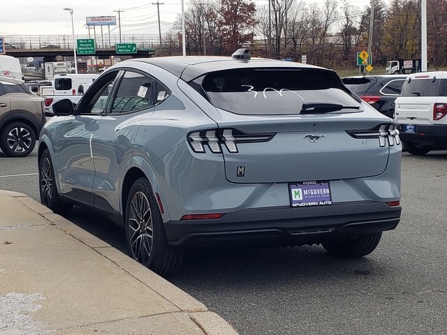 2025 Ford Mustang Mach-E Premium Image 7 of 34