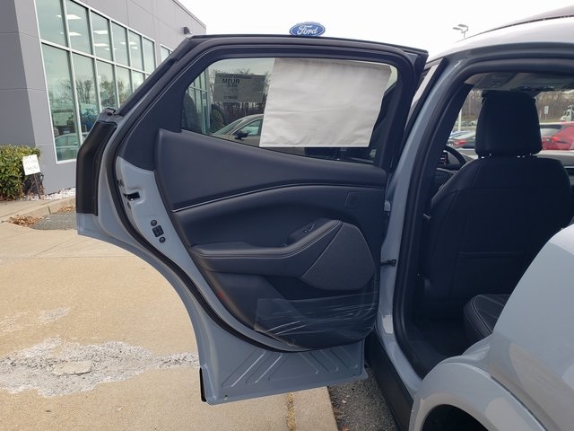 2025 Ford Mustang Mach-E Premium Image 34 of 34