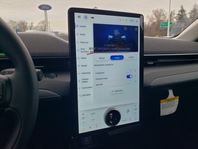 2025 Ford Mustang Mach-E Premium Image 23 of 34