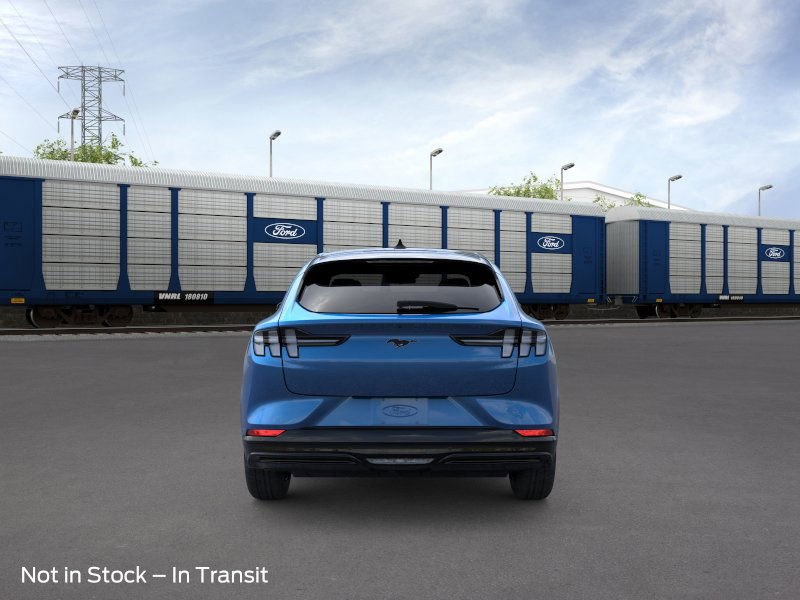 Vehicle image 5 of 22