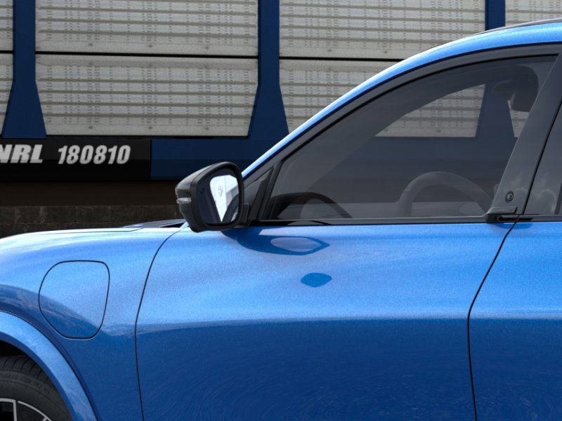 Vehicle image 17 of 22