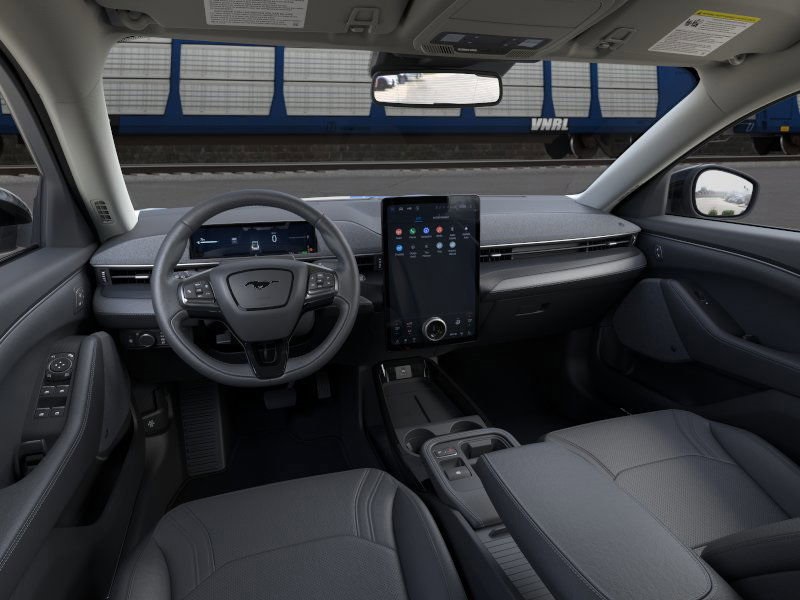Vehicle image 12 of 22
