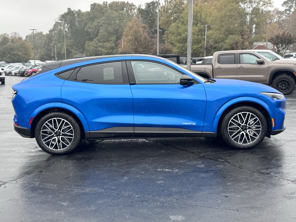 2025 Ford Mustang Mach-E Premium Image 4 of 47