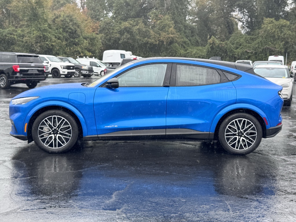 2025 Ford Mustang Mach-E Premium Image 8 of 47