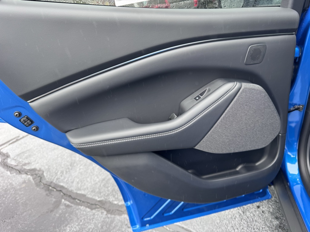 2025 Ford Mustang Mach-E Premium Image 28 of 47