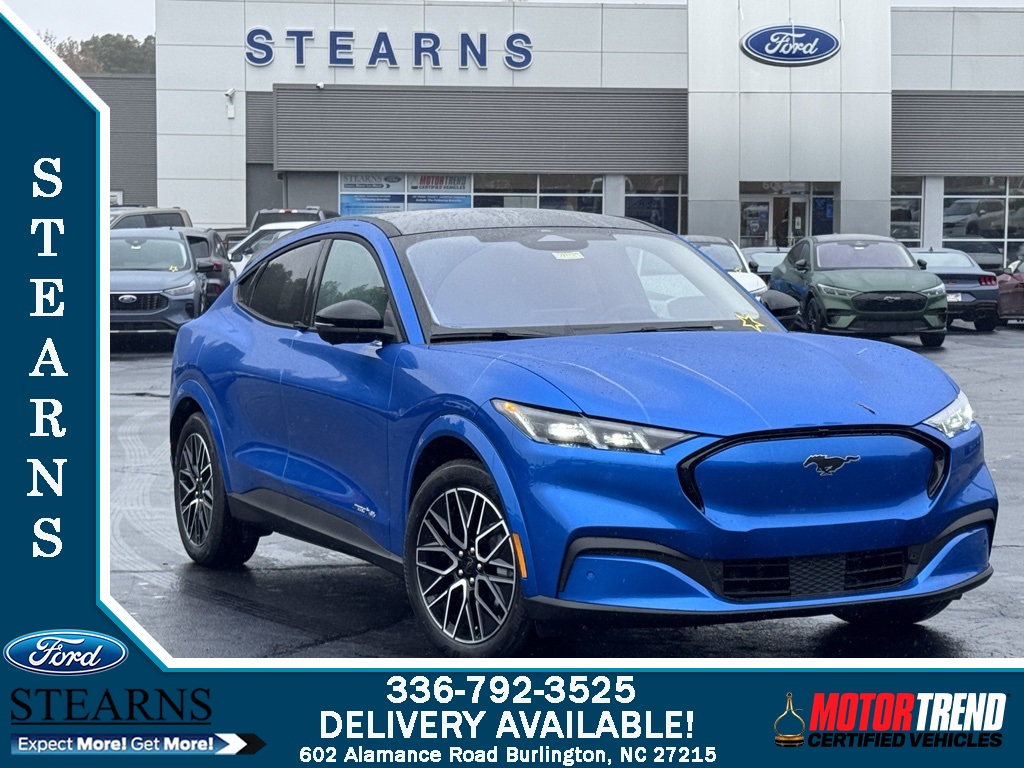 2025 Ford Mustang Mach-E Premium Image 3 of 47