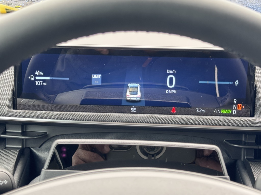 2025 Ford Mustang Mach-E Premium Image 22 of 47