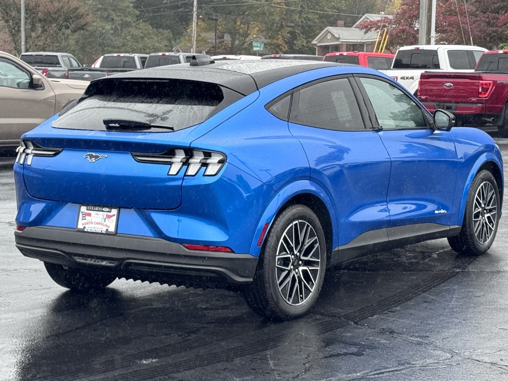 2025 Ford Mustang Mach-E Premium Image 5 of 47
