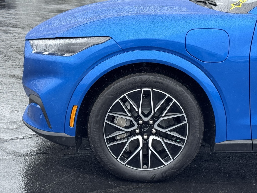 2025 Ford Mustang Mach-E Premium Image 10 of 47