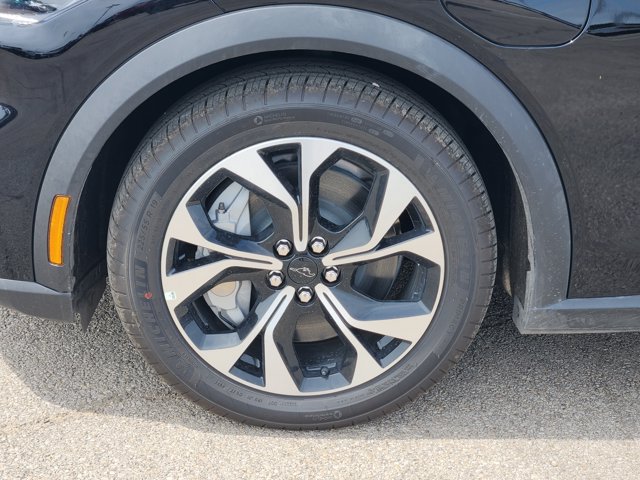 Vehicle image 7 of 22