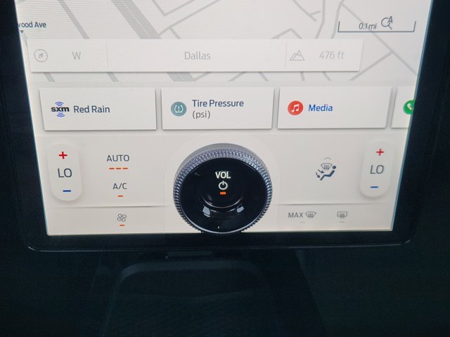 Vehicle image 18 of 22